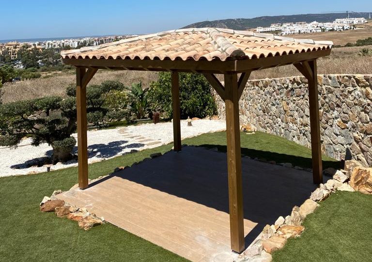 Porches de obra: un complemento esencial para casas de madera prefabricadas y modulares