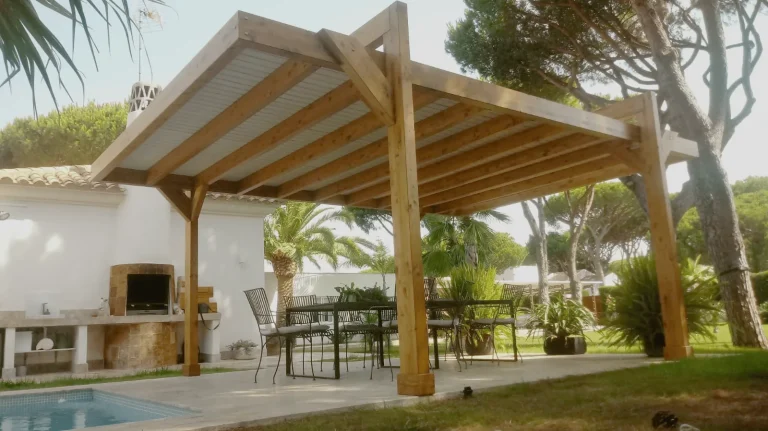 Ideas increíbles para porches de madera modernos que transformarán tu hogar