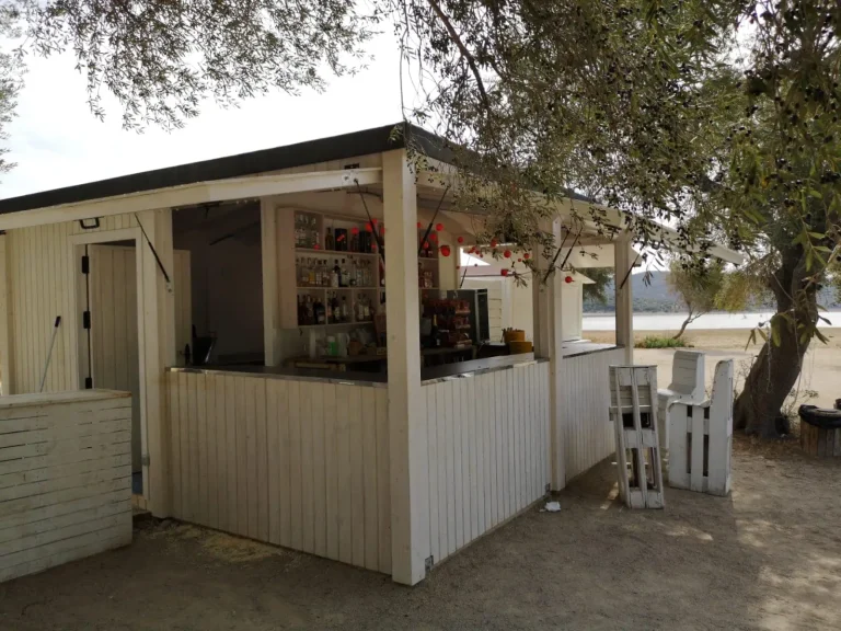 Ventajas de un kiosco de madera prefabricado